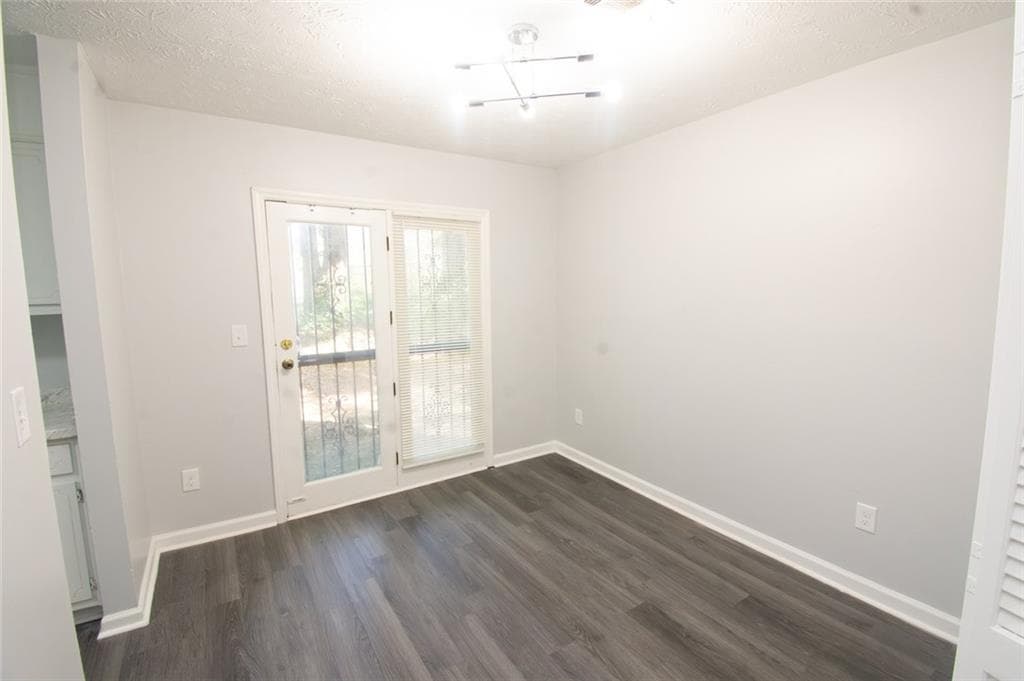 duplex for sale at 6702 Chupp Road, Lithonia, GA 30058 — photo 5