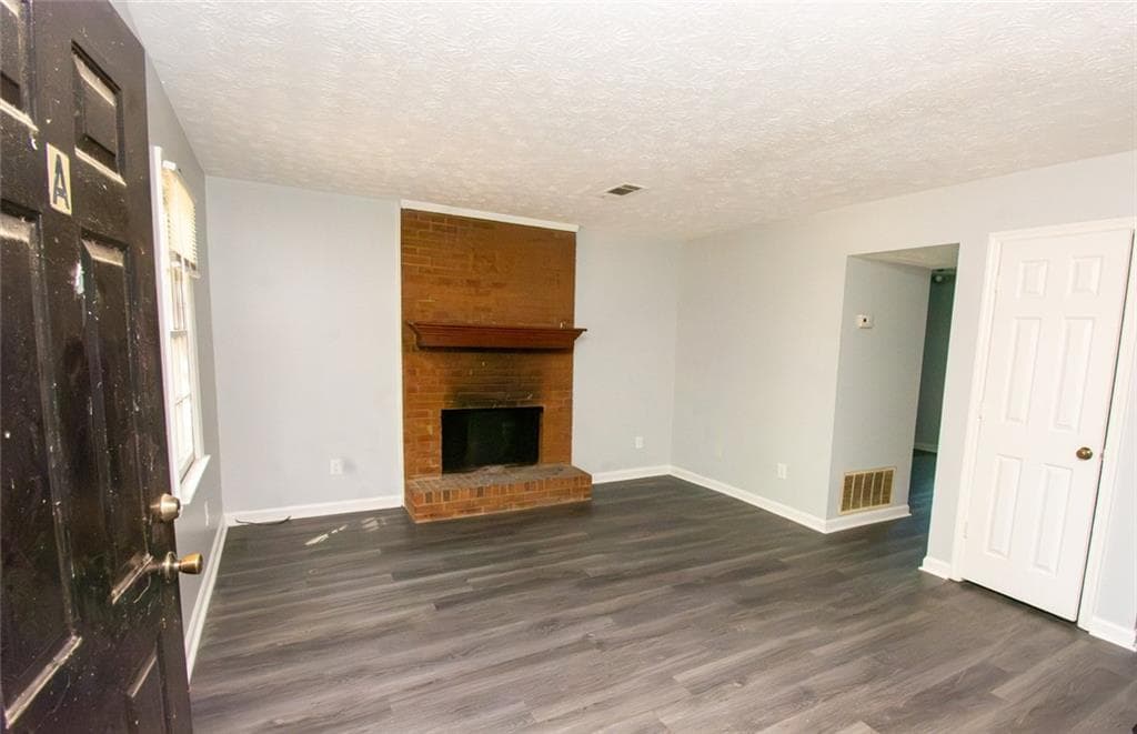 duplex for sale at 6702 Chupp Road, Lithonia, GA 30058 — photo 8