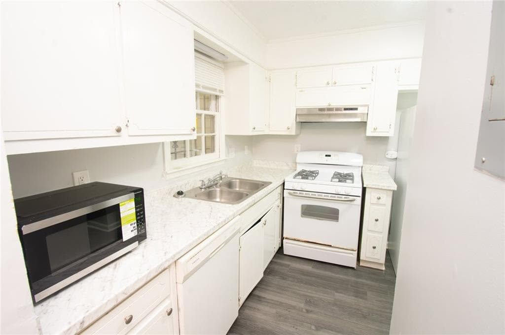 duplex for sale at 6702 Chupp Road, Lithonia, GA 30058 — photo 10