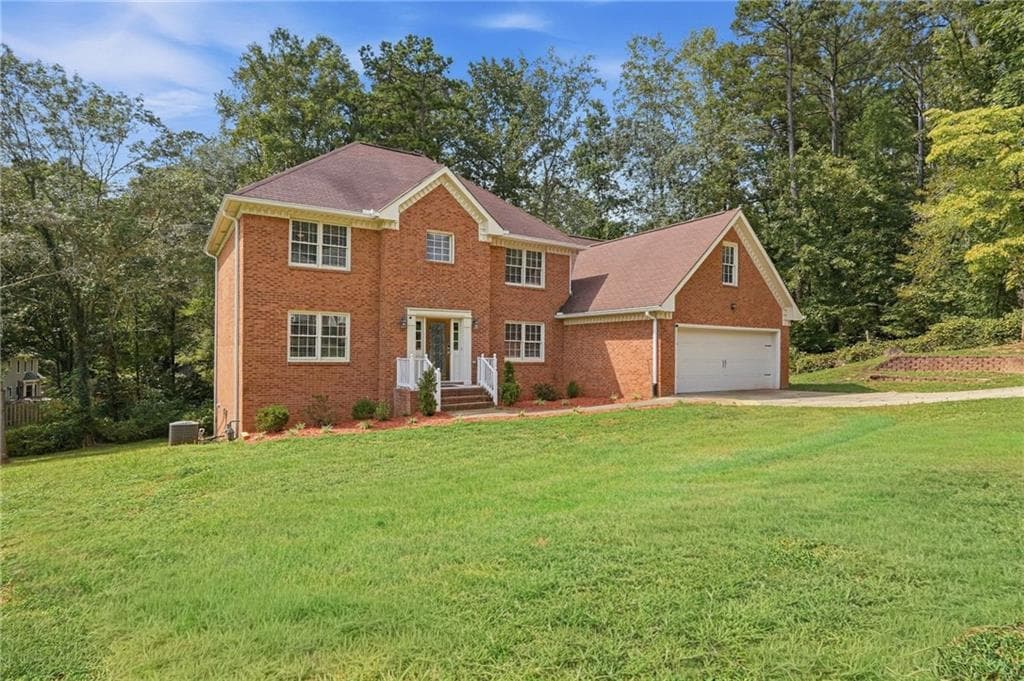 5 bedroom, 3 bathroom, 3,523 sq ft single family residence for sale at 835 Lockriver Way, Lawrenceville, GA 30044 — photo 2