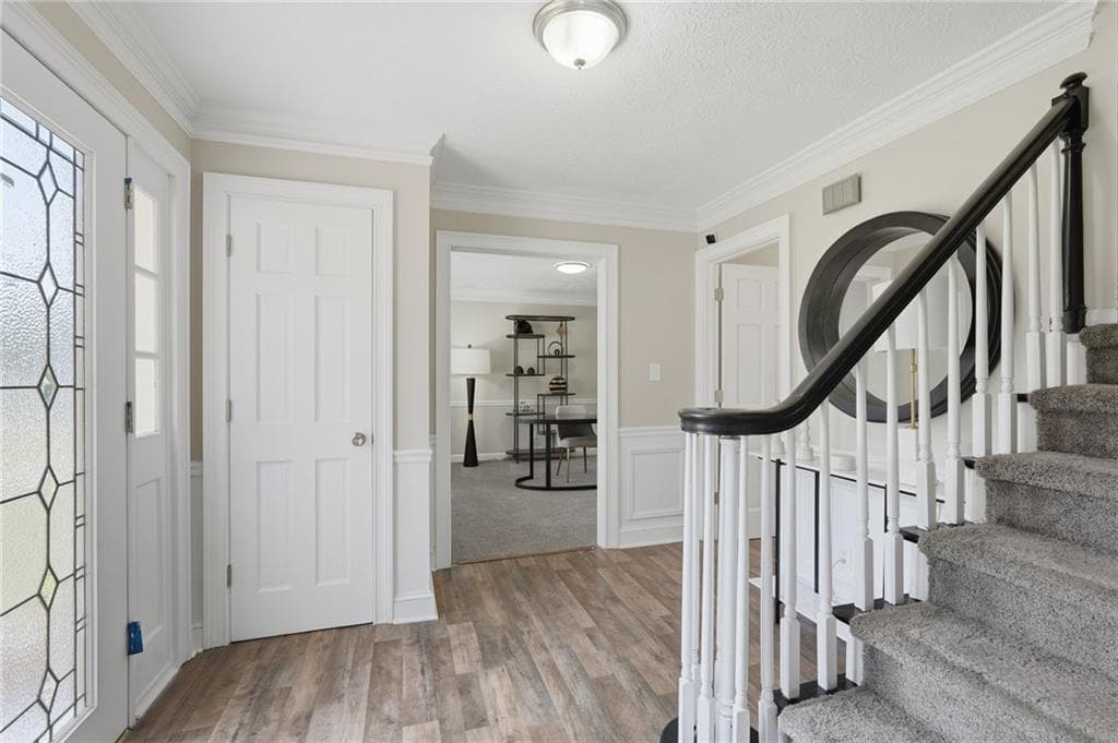 5 bedroom, 3 bathroom, 3,523 sq ft single family residence for sale at 835 Lockriver Way, Lawrenceville, GA 30044 — photo 5