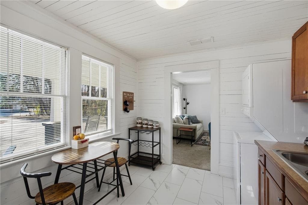 duplex for sale at 1374 Dawsonville Highway, Dahlonega, GA 30533 — photo 4
