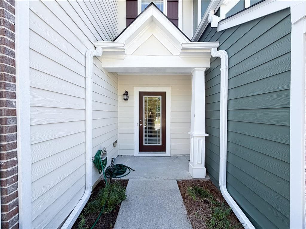 3 bedroom, 3 bathroom, 1,538 sq ft townhouse for rent at 216 Parc View Lane, Woodstock, GA 30188 for $2,400 a month — photo 2