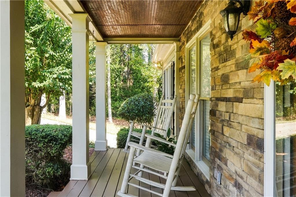 3 bedroom, 2 bathroom, 1,536 sq ft single family residence under contract at 120 Mason Drive, Canton, GA 30115 — photo 6