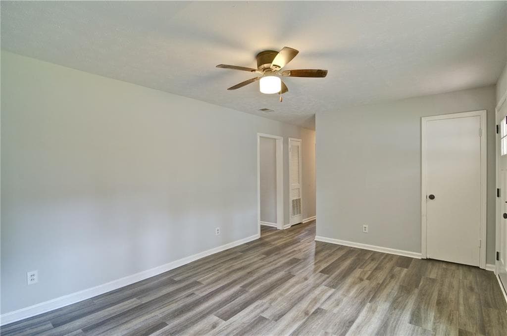 3 bedroom, 1 bathroom, 1,075 sq ft single family residence for sale at 3939 Morris Circle, Douglasville, GA 30135 — photo 5