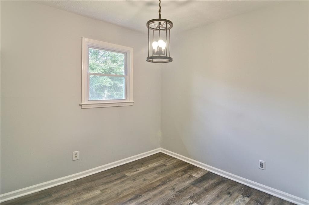 3 bedroom, 1 bathroom, 1,075 sq ft single family residence for sale at 3939 Morris Circle, Douglasville, GA 30135 — photo 9