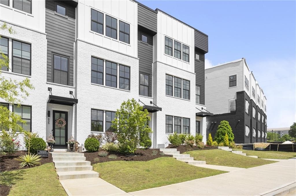 4 bedroom, 4 bathroom, 2,160 sq ft townhouse for sale at 433 Mezzo Lane 85, Alpharetta, GA 30009 — photo 2