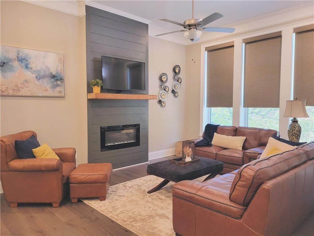 3 bedroom, 3 bathroom, 2,054 sq ft single family residence for rent at 110 Village Green Avenue, Woodstock, GA 30189 for $3,000 a month — photo 3