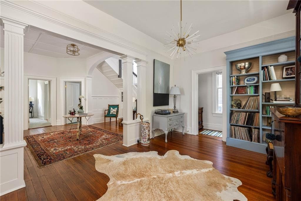 5 bedroom, 3 bathroom, 3,299 sq ft single family residence under contract at 338 Mell Avenue, Atlanta, GA 30307 — photo 4