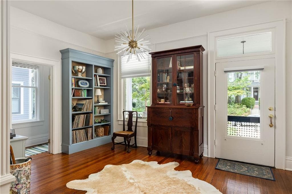 5 bedroom, 3 bathroom, 3,299 sq ft single family residence under contract at 338 Mell Avenue, Atlanta, GA 30307 — photo 5