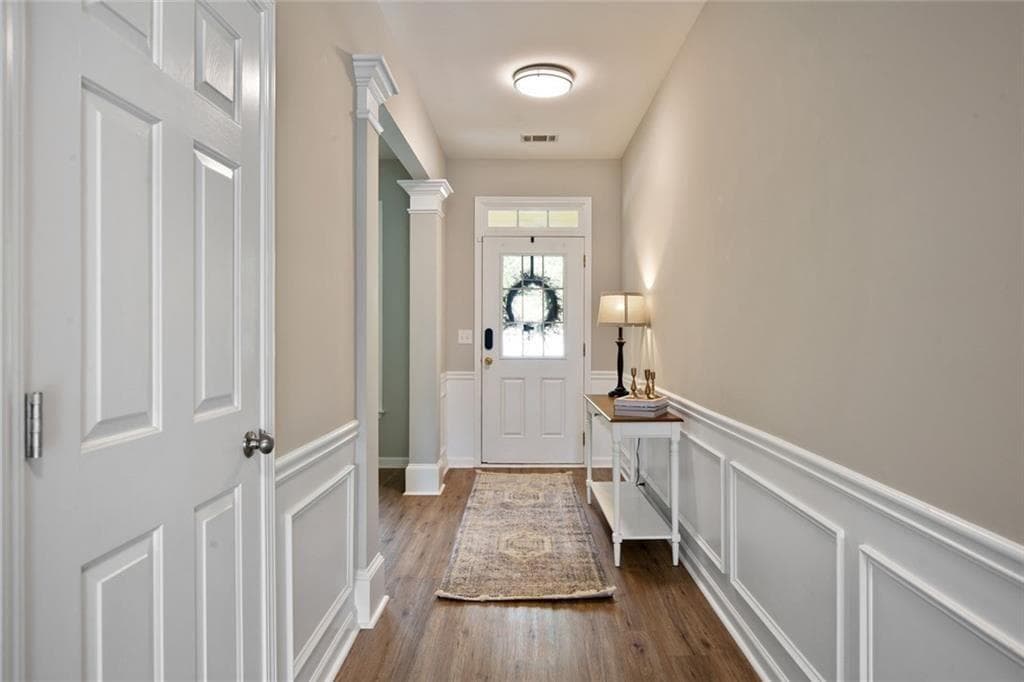 4 bedroom, 3 bathroom, 2,849 sq ft single family residence for sale at 5180 Fieldgate Ridge Drive, Cumming, GA 30028 — photo 7