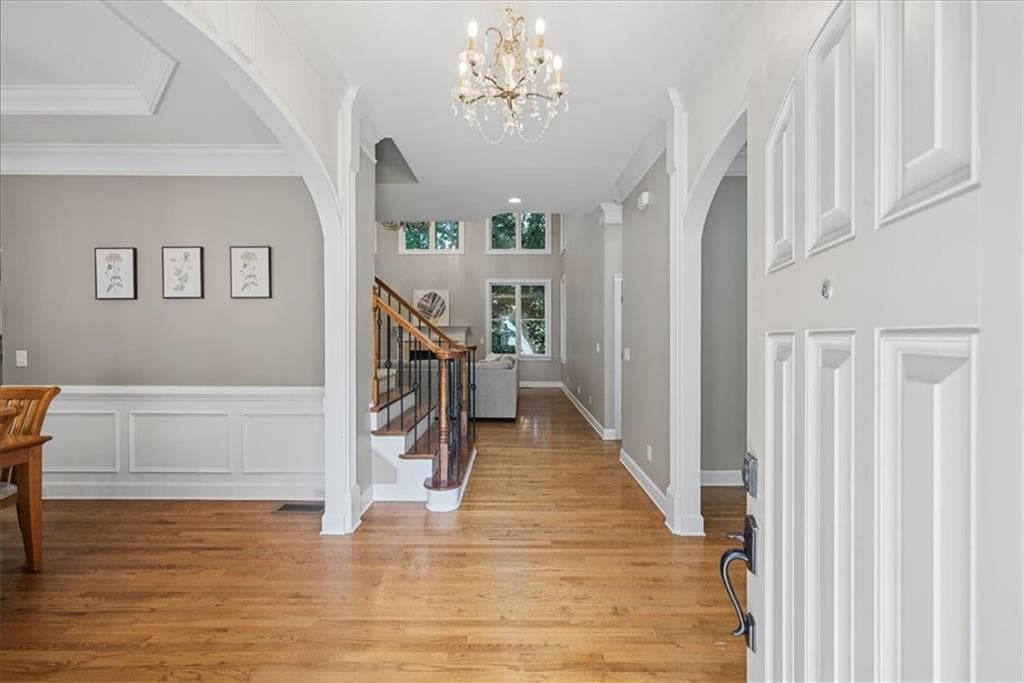 5 bedroom, 6 bathroom, 5,560 sq ft single family residence for sale at 475 Trowgate Lane, Atlanta, GA 30350 — photo 3