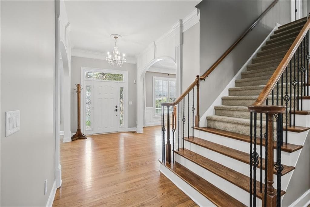 5 bedroom, 6 bathroom, 5,560 sq ft single family residence for sale at 475 Trowgate Lane, Atlanta, GA 30350 — photo 4