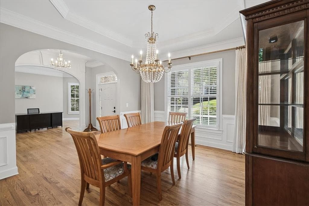 5 bedroom, 6 bathroom, 5,560 sq ft single family residence for sale at 475 Trowgate Lane, Atlanta, GA 30350 — photo 10