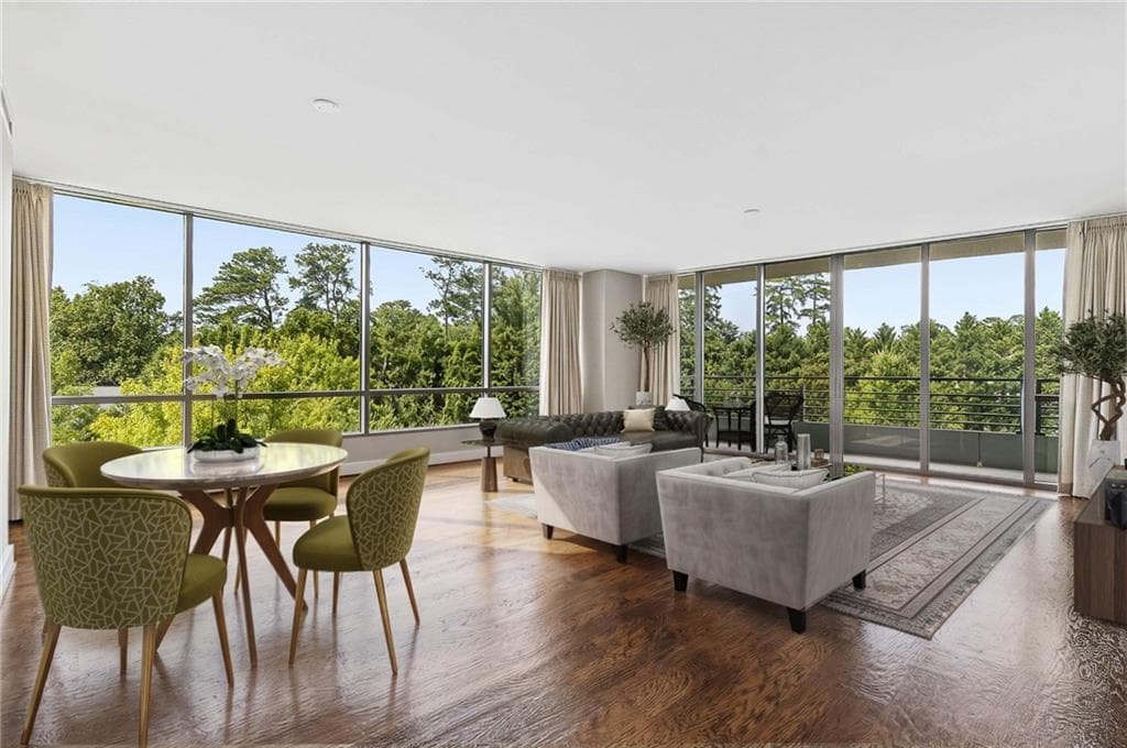 3 bedroom, 3 bathroom, 1,940 sq ft condominium for sale at 700 Park Regency Place 707, Atlanta, GA 30326 — photo 2