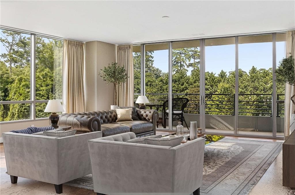 3 bedroom, 3 bathroom, 1,940 sq ft condominium for sale at 700 Park Regency Place 707, Atlanta, GA 30326 — photo 3