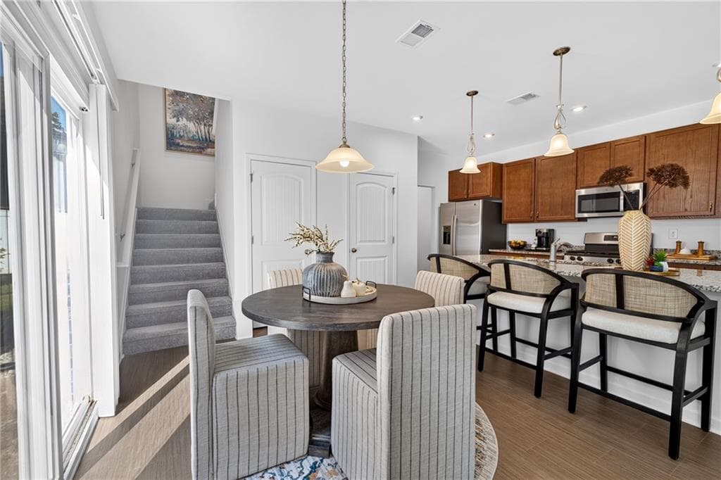 3 bedroom, 3 bathroom, 1,830 sq ft single family residence for sale at 6580 Lantana Village Way, Cumming, GA 30028 — photo 5