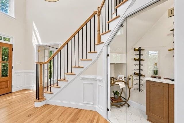 5 bedroom, 3 bathroom, 3,266 sq ft single family residence under contract at 4049 Due West Road, Marietta, GA 30064 — photo 2