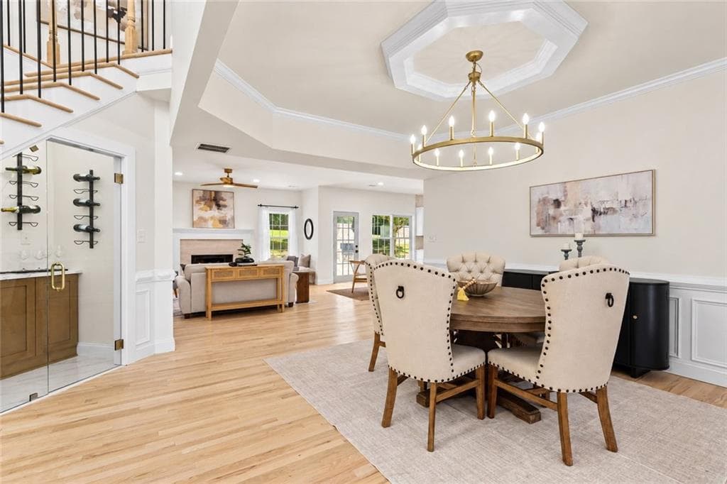 5 bedroom, 3 bathroom, 3,266 sq ft single family residence under contract at 4049 Due West Road, Marietta, GA 30064 — photo 7