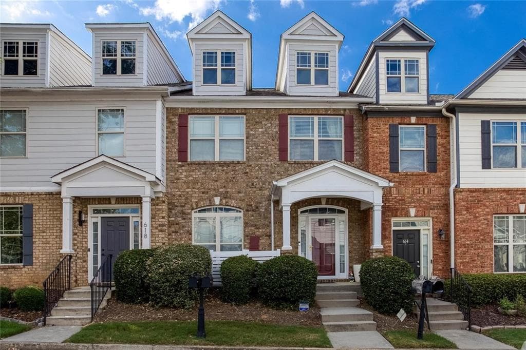 3 bedroom, 3 bathroom, 1,563 sq ft townhouse for sale at 616 Sweet Bay Ridge, Woodstock, GA 30188 — photo 2