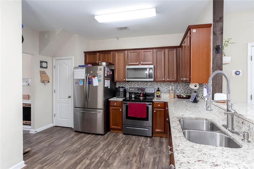 3 bedroom, 3 bathroom, 1,563 sq ft townhouse for sale at 616 Sweet Bay Ridge, Woodstock, GA 30188 — photo 6