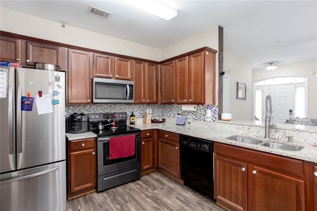 3 bedroom, 3 bathroom, 1,563 sq ft townhouse for sale at 616 Sweet Bay Ridge, Woodstock, GA 30188 — photo 7