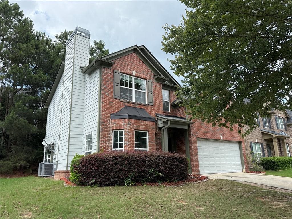 4 bedroom, 3 bathroom, 2,142 sq ft single family residence for rent at 4542 Elsinore Circle, Norcross, GA 30071 for $2,400 a month — photo 2