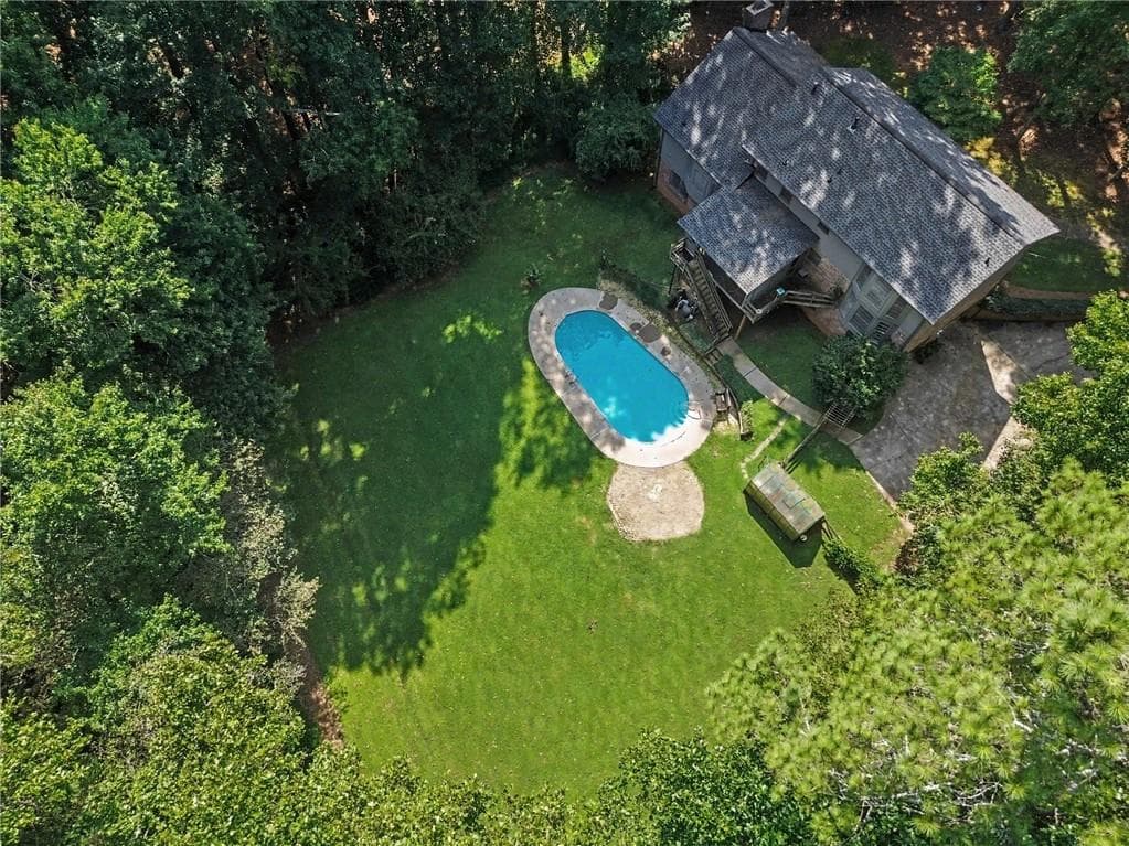 6 bedroom, 3 bathroom, 2,892 sq ft single family residence under contract at 170 Pruitt Drive, Alpharetta, GA 30004 — photo 4