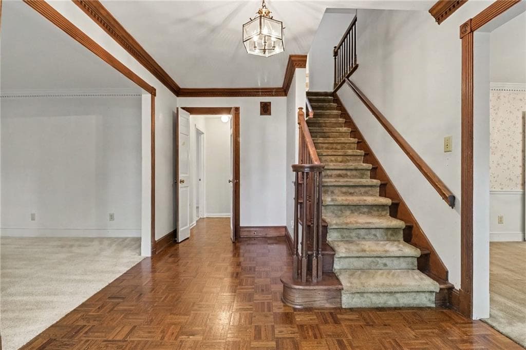 6 bedroom, 3 bathroom, 2,892 sq ft single family residence under contract at 170 Pruitt Drive, Alpharetta, GA 30004 — photo 5