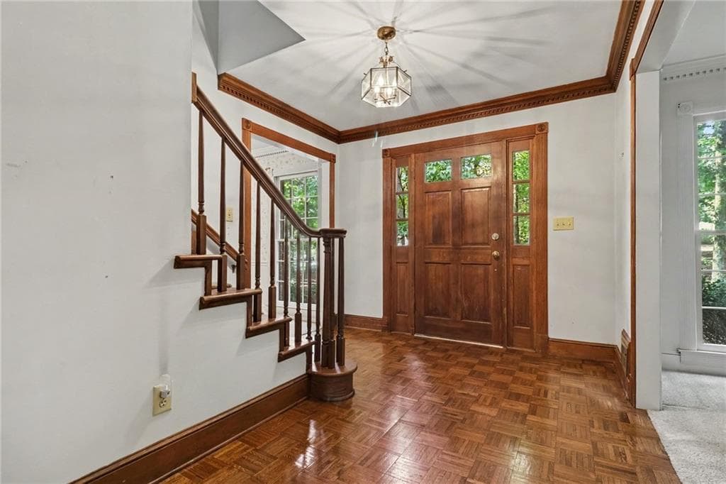 6 bedroom, 3 bathroom, 2,892 sq ft single family residence under contract at 170 Pruitt Drive, Alpharetta, GA 30004 — photo 6