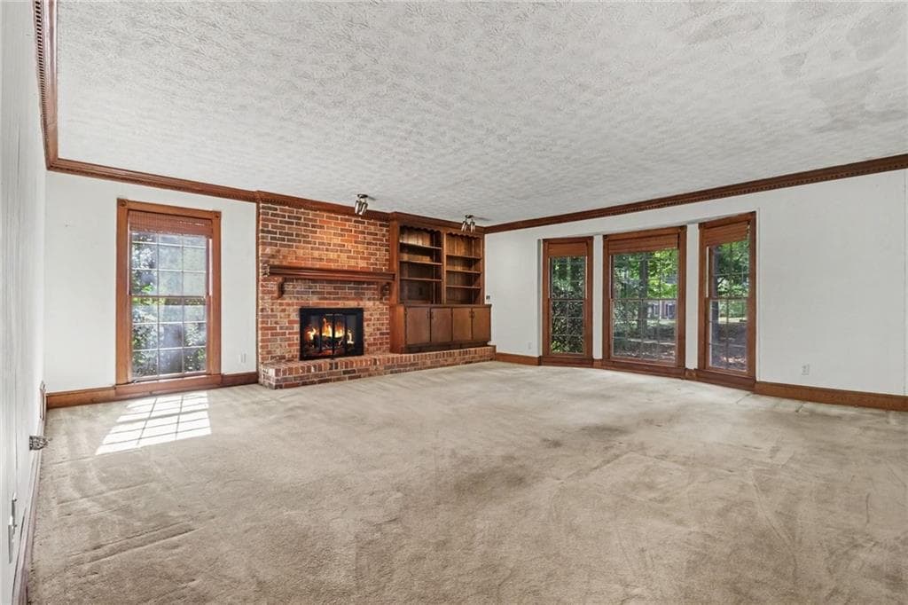 6 bedroom, 3 bathroom, 2,892 sq ft single family residence under contract at 170 Pruitt Drive, Alpharetta, GA 30004 — photo 8