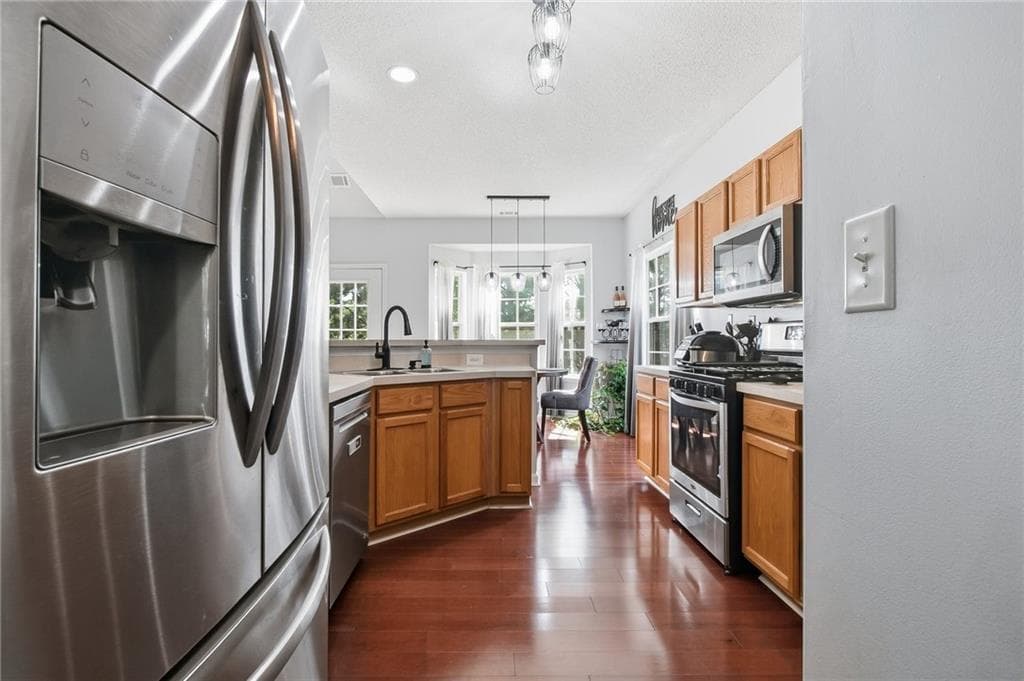5 bedroom, 3 bathroom, 1,904 sq ft single family residence for sale at 272 Beckenham Lane, Dacula, GA 30019 — photo 6