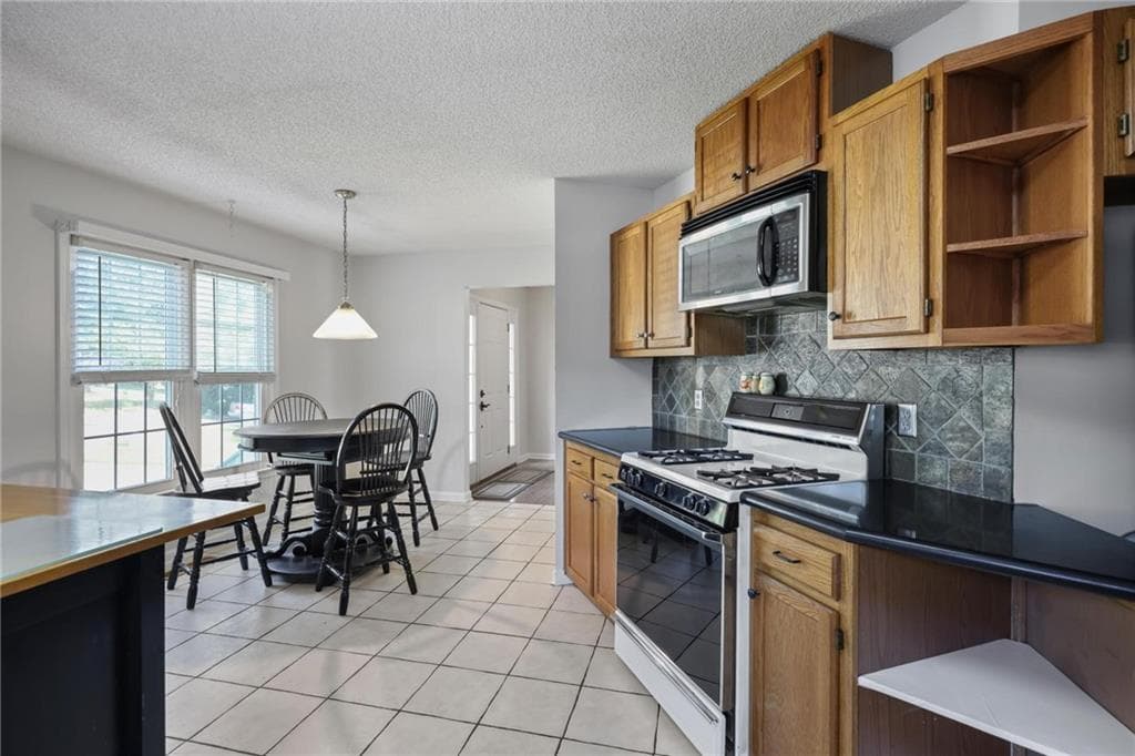 4 bedroom, 3 bathroom, 3,560 sq ft single family residence for sale at 3347 Conley Downs Drive, Powder Springs, GA 30127 — photo 10