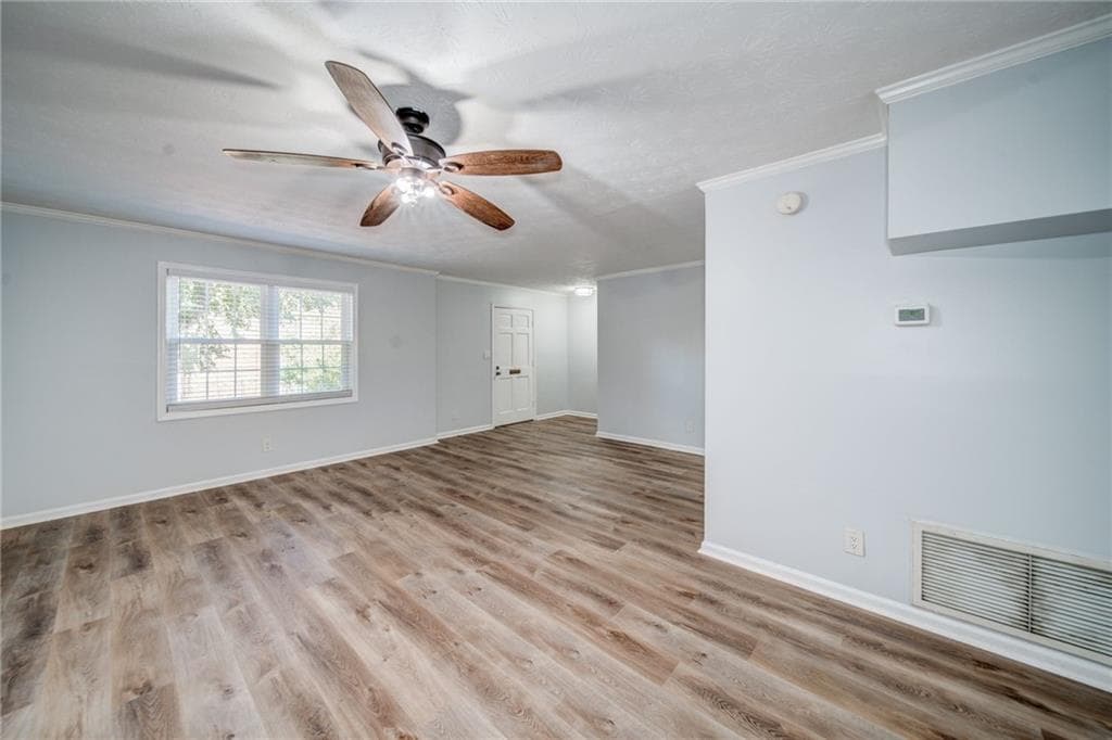 3 bedroom, 3 bathroom, 1,564 sq ft townhouse for rent at 280 Winding River Road B, Atlanta, GA 30350 for $2,250 a month — photo 4