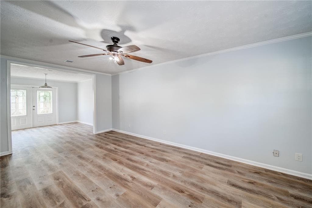 3 bedroom, 3 bathroom, 1,564 sq ft townhouse for rent at 280 Winding River Road B, Atlanta, GA 30350 for $2,250 a month — photo 5