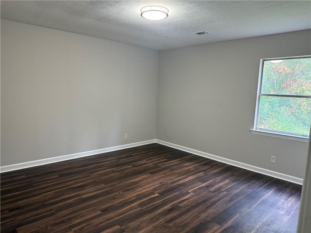 2 bedroom, 2 bathroom, 1,064 sq ft townhouse for sale at 203 Westland Circle, Marietta, GA 30064 — photo 8