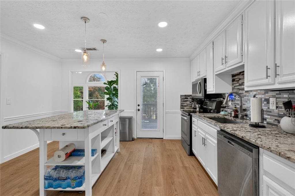 6 bedroom, 3 bathroom, 3,760 sq ft single family residence for sale at 222 Gates Mill Drive, Lawrenceville, GA 30045 — photo 10