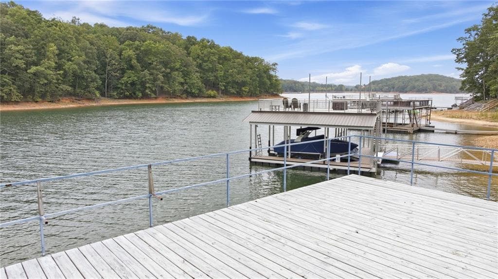 3 bedroom, 2 bathroom, 2,200 sq ft single family residence for sale at 6800 Thunder Trail, Gainesville, GA 30506 — photo 7