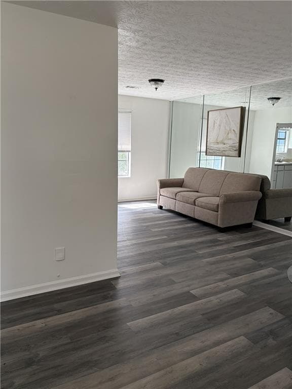 3 bedroom, 3 bathroom, 2,489 sq ft single family residence for sale at 3273 Corktree Trail, Lithonia, GA 30038 — photo 6