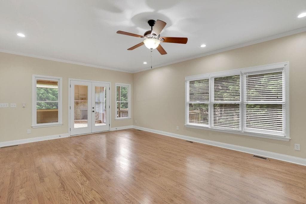 4 bedroom, 4 bathroom, 3,028 sq ft single family residence for rent at 8105 Majors Glen Court, Cumming, GA 30041 for $3,400 a month — photo 10