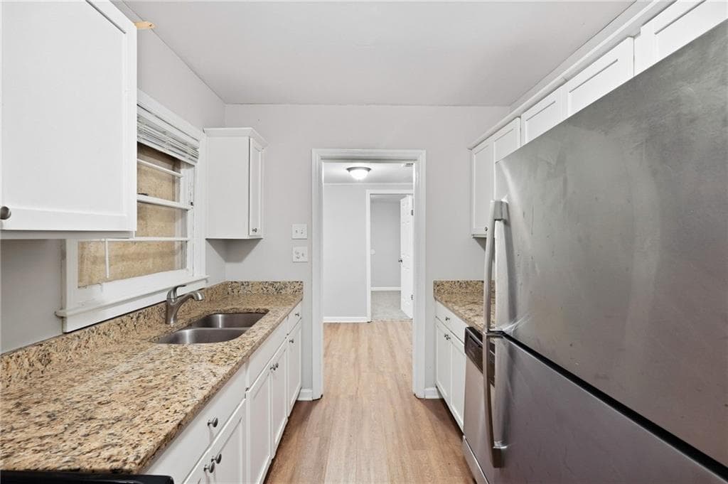 4 bedroom, 1 bathroom, 1,220 sq ft single family residence for sale at 3011 Belvedere Lane, Decatur, GA 30032 — photo 9