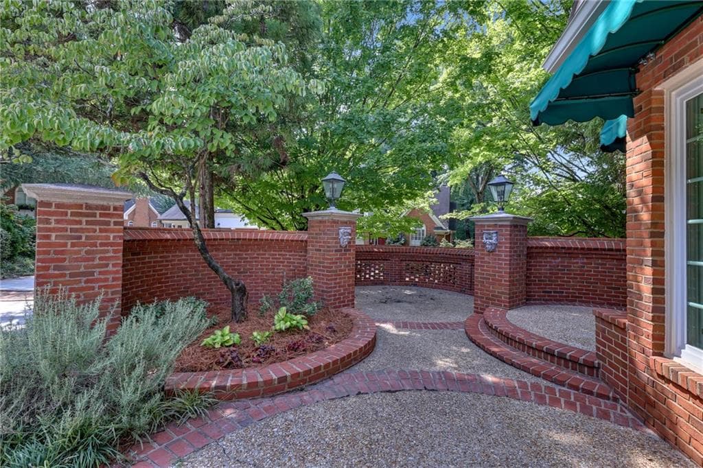 3 bedroom, 3 bathroom, 2,832 sq ft single family residence for sale at 1430 Sheridan Walk, Atlanta, GA 30324 — photo 5