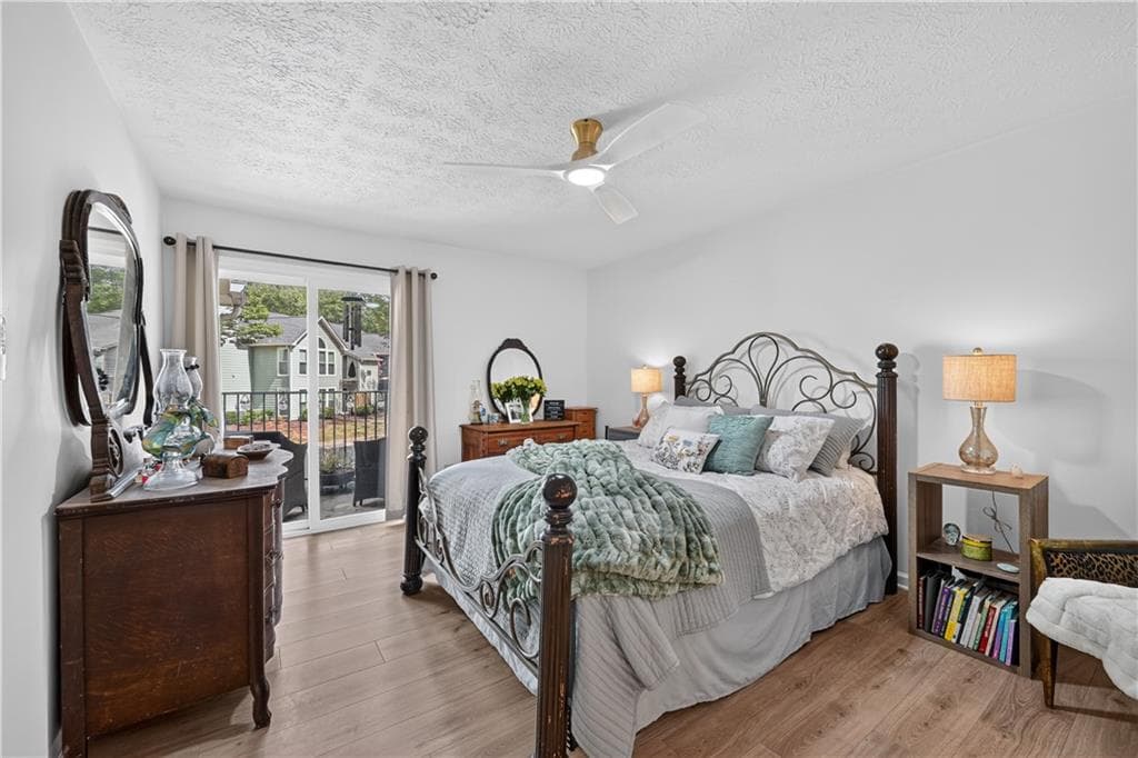 2 bedroom, 2 bathroom, 1,200 sq ft condominium for sale at 1005 Canyon Point Circle, Roswell, GA 30076 — photo 9