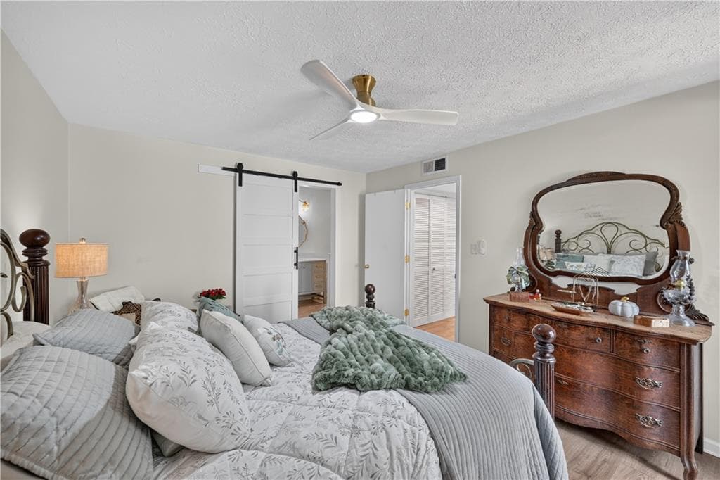 2 bedroom, 2 bathroom, 1,200 sq ft condominium for sale at 1005 Canyon Point Circle, Roswell, GA 30076 — photo 10