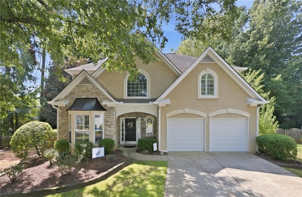 3 bedroom, 3 bathroom, 2,472 sq ft single family residence under contract at 4556 Chelton Court, Smyrna, GA 30080
