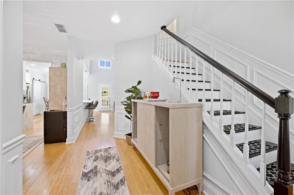 3 bedroom, 3 bathroom, 2,472 sq ft single family residence under contract at 4556 Chelton Court, Smyrna, GA 30080 — photo 2