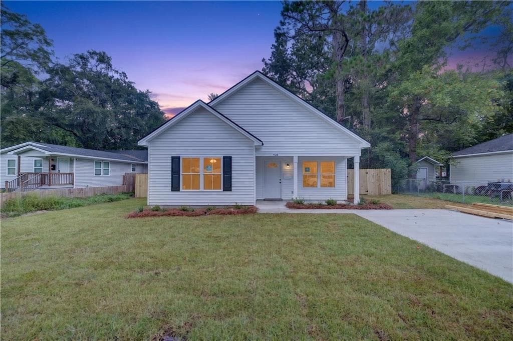 3 bedroom, 2 bathroom, 1,449 sq ft single family residence for sale at 1126 E 56th Street, Savannah, GA 31404 — photo 2