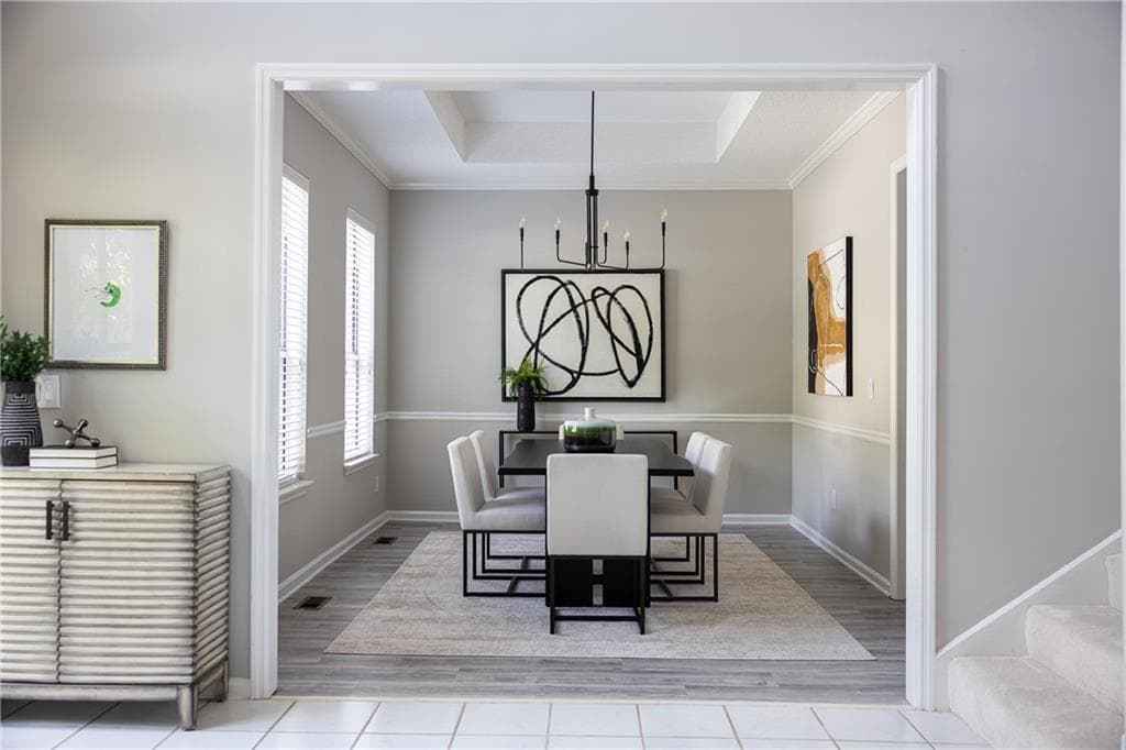 4 bedroom, 3 bathroom, 2,500 sq ft single family residence for sale at 245 Greenmont Circle, Alpharetta, GA 30009 — photo 6