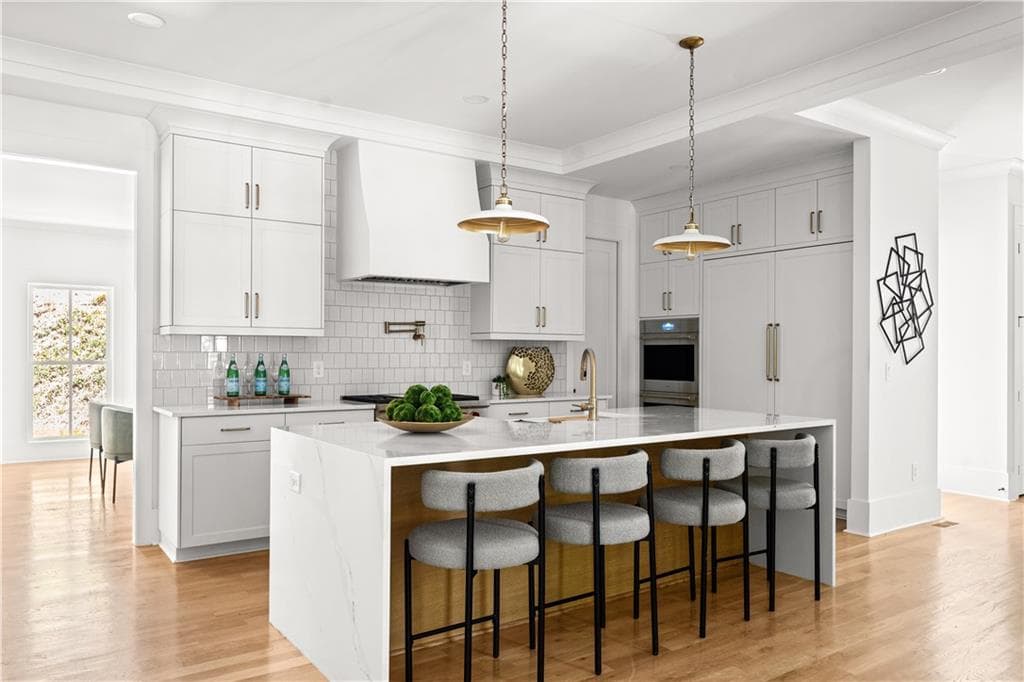 5 bedroom, 5 bathroom, 5,881 sq ft single family residence for sale at 4431 Northside Chase, Atlanta, GA 30327 — photo 5