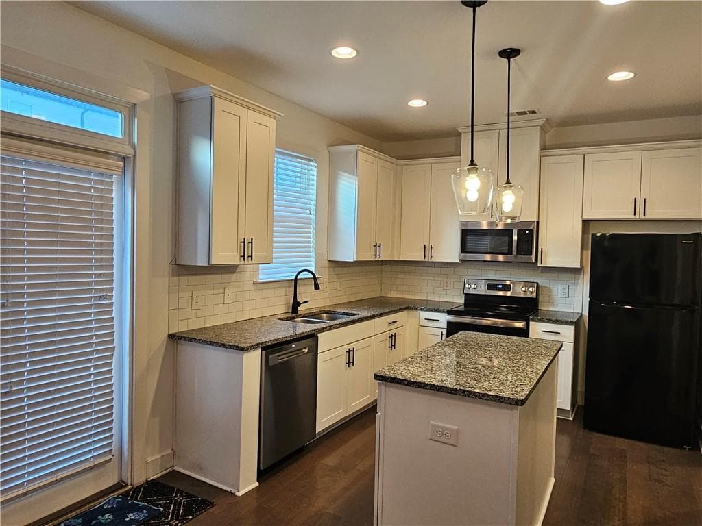 3 bedroom, 3 bathroom, 1,786 sq ft townhouse for rent at 73 S Auburn Landing Place, Auburn, GA 30011 for $1,975 a month — photo 4